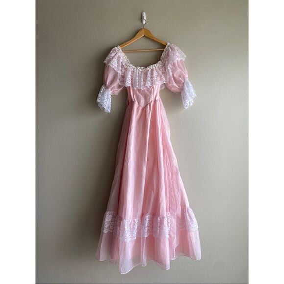 Gunne Sax Dresses & Skirts - gunne sax 80s vintage lace swiss dot victorian style ball gown